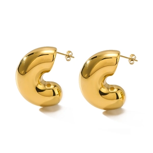 Chunky 18K gold-plated C-shaped stainless steel earrings with polished finish