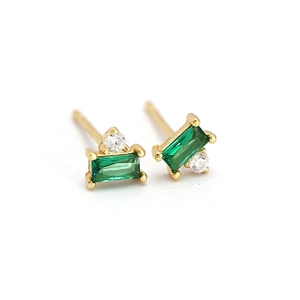 Ohrstecker aus 925 Sterling Silber mit grünem Zirkon und eleganter Goldbeschichtung
