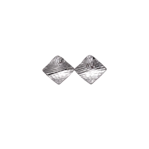 Silver rhombic stud earrings with 18k gold plating and textured diamond pattern