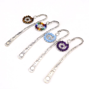 Retro Metal Hook Bookmark Celestial Sun Moon Star Patterns Alloy Wire Wrapped Natural Stone Beads Spiral Pendant