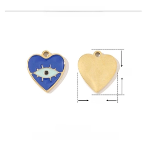 Makroaufnahme vom 10x9mm blauen Emaille-Herzanhänger mit bösem Blick in Edelstahl Gold