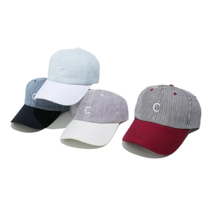 Casquettes de baseball rayées à la mode avec lettre C blanche pour femmes en quatre couleurs