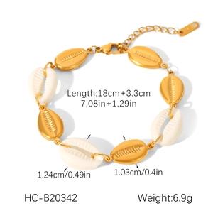 Detailed size specifications of the gold shell bracelet with 18cm chain and K18 hallmark