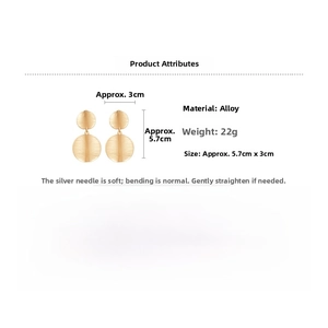 Detail specifications of brushed gold round earrings with 5.7cm size and 22g weight