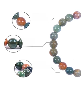 Detail of 8mm natural stone bracelet with elastic rope and polished agate beads