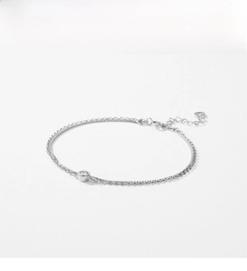 Detailed macro view of S925 sterling silver double layer bracelet with lobster clasp