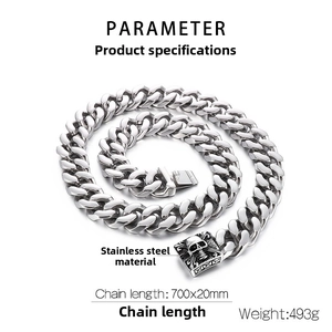 Détail du collier chaîne cubaine lourde en acier inoxydable 20mm avec fermoir crâne