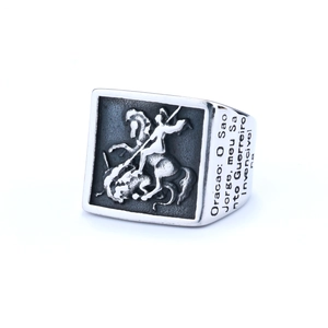 Vintage-Ring aus Edelstahl mit Drachentöter-Relief und eingraviertem Gebetstext