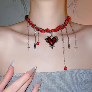 Gotische Herz Kreuz Anhänger Halskette Legierung Unregelmäßiger Stein Mehrlagige Kette Punk Choker Dunkler Stil Damen