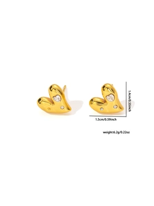 Detailed size chart showing 1.4x1.5cm gold heart earrings with shiny zircon stones