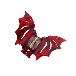 Gothic bat hair claw clip with red and black marble texture for Halloween accessories