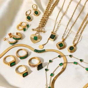 Vintage gold stainless steel jewelry set with emerald green zircon gemstones