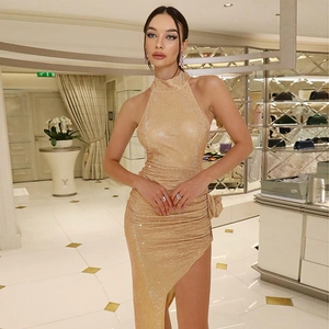 Neckholder Abendkleid Maxi Mit Pailletten Und Dreidimensionaler Rose Hoher Schlitz Schmal Geschnitten Rückenloses Partykleid
