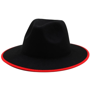 Chapeau fedora en feutre noir classique avec bordure rouge et large bord