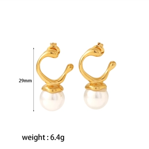 Unregelmäßige Lava-Ohrringe aus 18K Edelstahl mit Perlenanhänger und Größenangaben