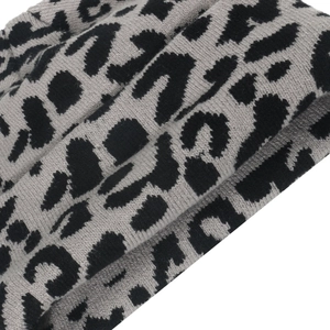 Winter knitted leopard pattern beanie hat for women in grey and black acrylic yarn
