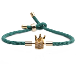 Bracelet ajustable en corde tressée verte avec breloque couronne dorée et zircons