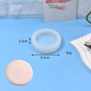 Detailed view of circular silicone mold for DIY crafts with 8.3cm diameter and 2.2cm height