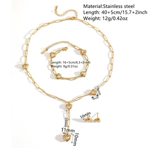 Parure cœur plaquée or 18k en acier inoxydable avec détails de dimensions sur l'image