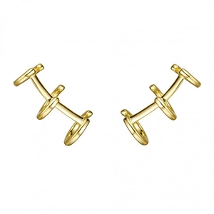 Ensemble de boucles d'oreilles dorées à trois couches avec un design géométrique