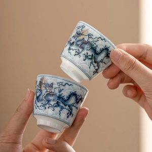 Traditional Chinese Blue And White Porcelain Teacup Gold Inlay Dragon Pattern Ceramic Gongfu Tea Master Tasting Cup