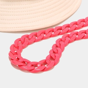 Cappello da pescatore in cotone con vistosa catena in acrilico rosa acceso stile street