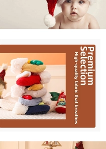 Détail de la semelle antidérapante des chaussettes de Noël épaisses en polaire pour bébés