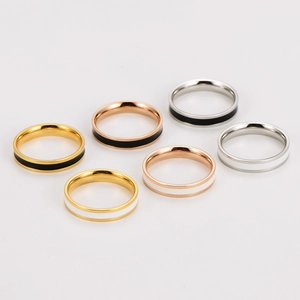 Set di sei anelli minimalisti in acciaio inossidabile oro, oro rosa e argento smaltato