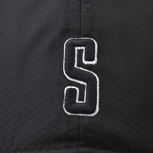 Quick-dry breathable outdoor cap in black with a premium embroidered letter S logo