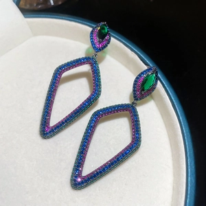Boucles d'oreilles losanges creuses de luxe avec zircons multicolores pour femmes