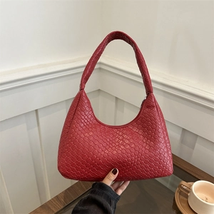 Women Woven PU Leather Underarm Bag Fashion Hobo Shoulder Handbag Small Commute Versatile Simple Design