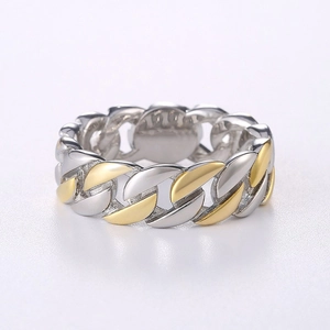 Two-tone Cuban chain link ring with gold and silver interlaced metallic finish