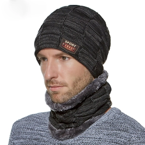 Men's winter fleece-lined knitted hat and neck warmer set in grey melange knit fabric