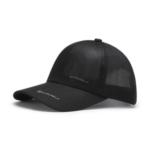 Casquette de baseball en mesh noir respirant pour la protection solaire d'été