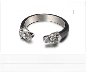 Detailed view of punk wolf head steel bracelet with leather cord and 60g weight spec