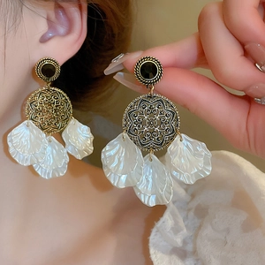 Vintage Floral Dangle Earrings Shell Acrylic Crystal Alloy With 925 Sterling Silver Earring Post For Women Resort Style
