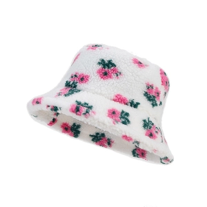 Bob en laine d'agneau blanc cassé avec motif floral rose pour la chaleur hivernale