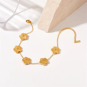 Elegant gold plated floral link chain bracelet with five-petal flower pendants