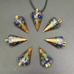 7 Chakra Orgonite Pendant Necklace Natural Crystal Crushed Stone Resin Hexagonal Pyramid Healing Energy Jewelry Vintage
