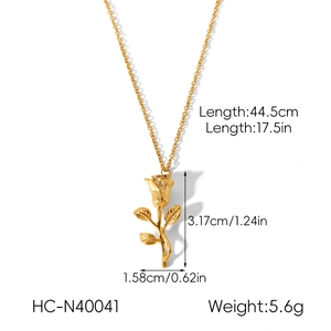 Detailed size specifications for a gold rose pendant necklace in stainless steel