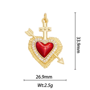 Detailed view of 18k gold heart pendant with dimensions 33.9mm by 26.9mm and 2.5g weight