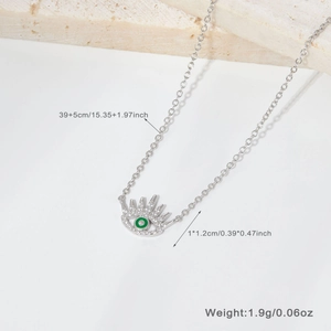 Detail view of 925 silver Evil Eye necklace with dimensions and weight specifications