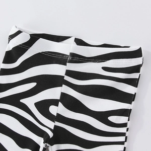 Legging évasé pour filles à imprimé zèbre, texture côtelée et taille élastique