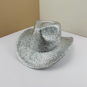 Chapeau de cowboy argenté scintillant idéal pour les soirées disco et les fêtes