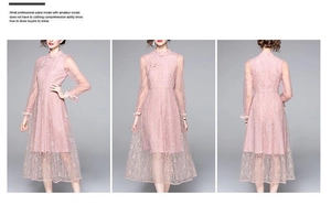 Détails de la robe en dentelle rose avec col montant et boutons traditionnels chinois
