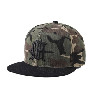 Classic camo flat brim hip hop hat with black gothic letter embroidery and structured crown