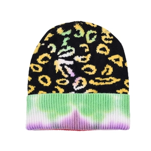 Winter tie-dye leopard print beanie with ribbed cuff for outdoor streetwear fashion