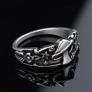 Vintage stainless steel mushroom ring with stars and floral relief in silver finish