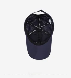 Vue intérieure détaillée de la casquette marine avec mesh respirant et bande logo