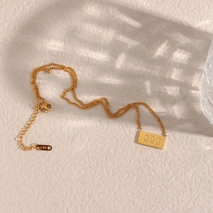 Collar de número angelical 222 de acero inoxidable dorado para mujer, joya minimalista.